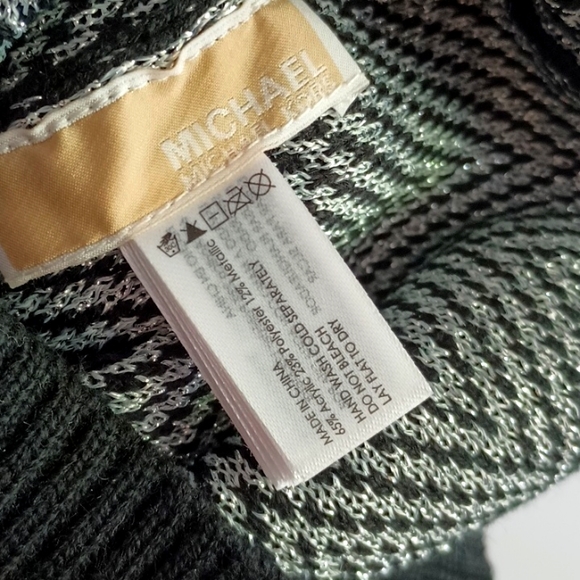 MICHAEL KORS BLACK SILVER HAT - Picture 4 of 4